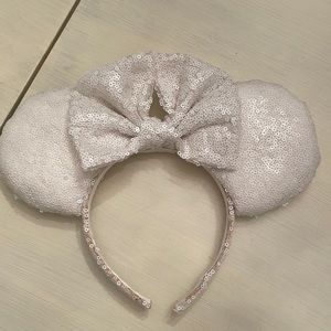 Disney Ears. Bride.